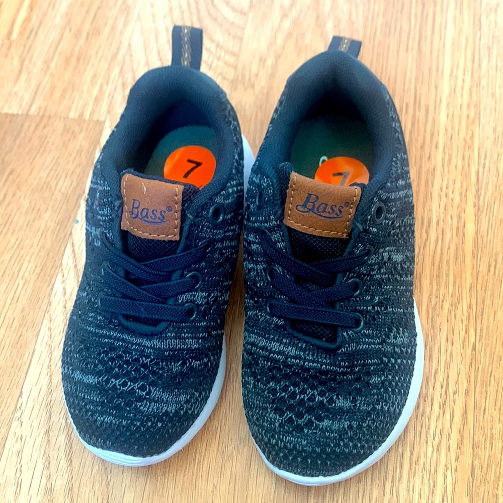 Toddler Boy Sneakers ( New)